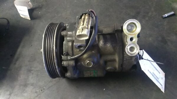 COMPRESSORE A/C T.44001048< usato - OPEL CORSA (X01) (10/00>06/06<)