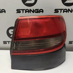 FANALE POST. PARTE EST. SX. usato - TOYOTA CARINA E (10/93>03/98<)