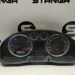 QUADRO STRUMENTI COMPL. usato - VOLKSWAGEN PASSAT (3B) (10/00>03/06<)