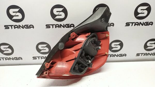 FANALE POST. SX. usato - RENAULT CLIO 3A SERIE (07/05>05/09<) - immagine 2