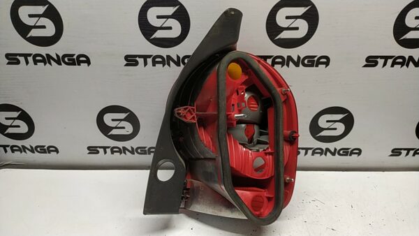 FANALE POST. SX. usato - RENAULT MODUS 1A SERIE (09/04>01/08<) - immagine 2