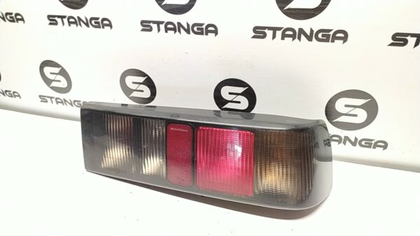 FANALE POST. DX usato - FORD SIERRA - immagine 2