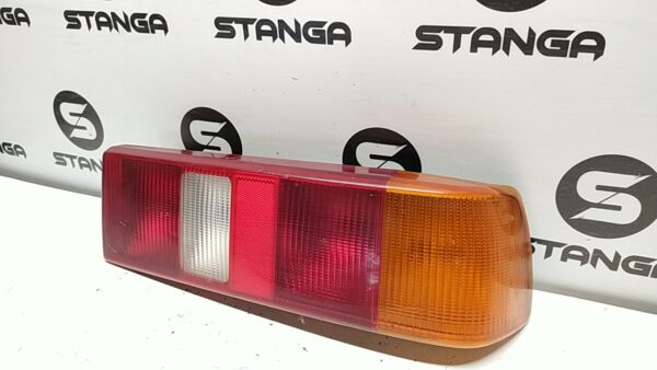 FANALE POST. DX usato - FORD SIERRA - immagine 2