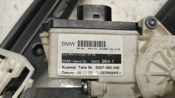 ALZACRISTALLO ELETTR. PORTA ANT. DX. usato - BMW X3 (E83) (09/06>12/10<) - immagine 3