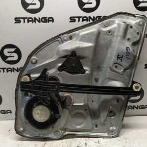 ALZACRISTALLO ELETTR. PORTA POST. DX. usato - VOLKSWAGEN GOLF (1J) (09/97>03/06<)