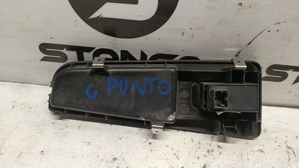 BLOCCO COMANDO ALZACRISTALLI DX. usato - FIAT GRANDE PUNTO (2Y) (06/05>12/08 - immagine 2