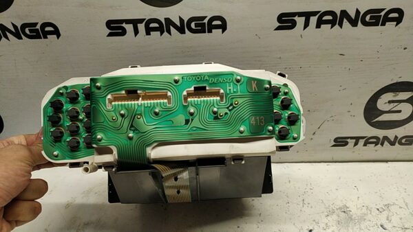 QUADRO STRUMENTI COMPL. 01/01>02/03<,DIG usato - TOYOTA YARIS (10/01>11/05<)     (FRP) - immagine 3