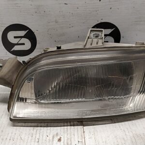 PROIETTORE SX. usato - FIAT PUNTO 1A SERIE (11/93>10/99<)