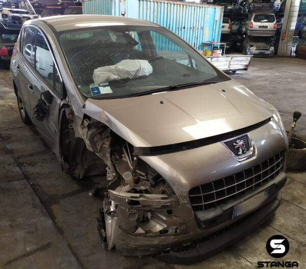 PEUGEOT 3008 1.6 HDI PER RICAMBI - USATO - immagine 2