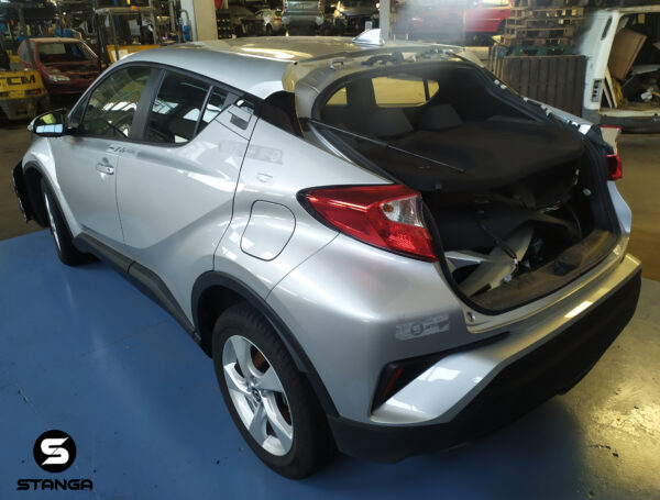 TOYOTA C-HR 1.8 HYBRID CVT PER RICAMBI - USATO - immagine 2