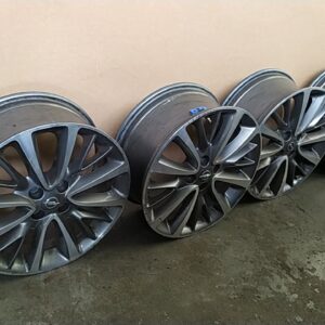 CERCHI IN LEGA 17" usato - OPEL CORSA (X15) (12/14>12/19<)