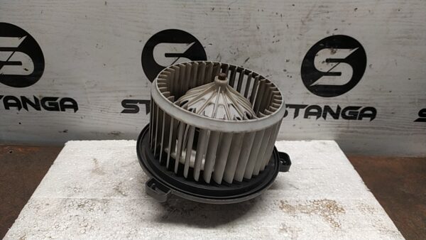 MOTORINO VENTILAZIONE ABITACOLO usato - FIAT PUNTO 1A SERIE (11/93>10/99<) - immagine 4